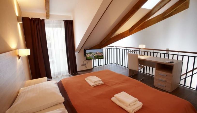 Residence U Černé věže České Budějovice - Dvoulůžkový apartmán s mezonetem a terasou
